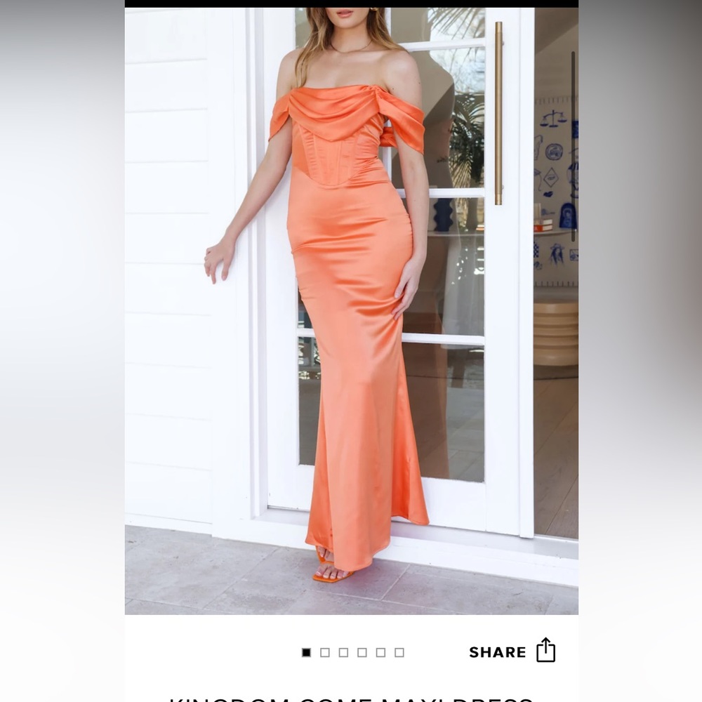 Hello Molly maxi dress - Picture 1 of 4